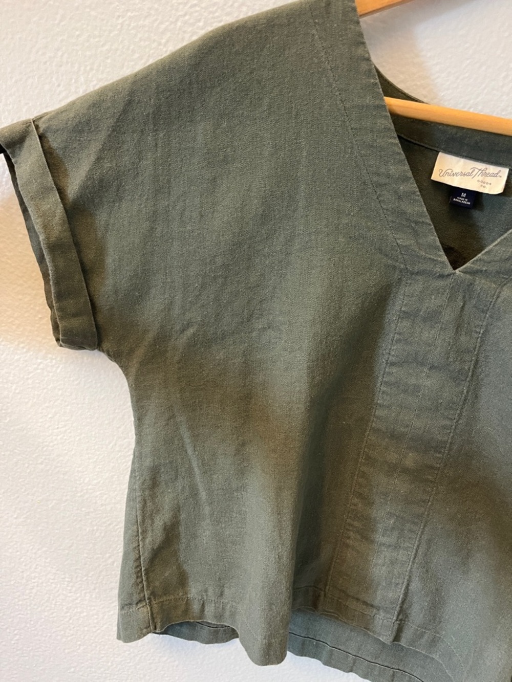 Universal Thread Olive V-Neck Cropped Short-Sleeve Tunic - Picture 5 of 7